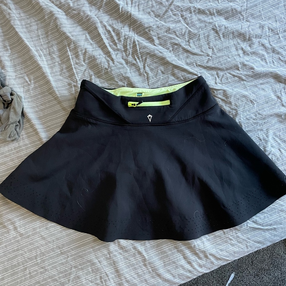 Lululemon ivivva skirt with shorts